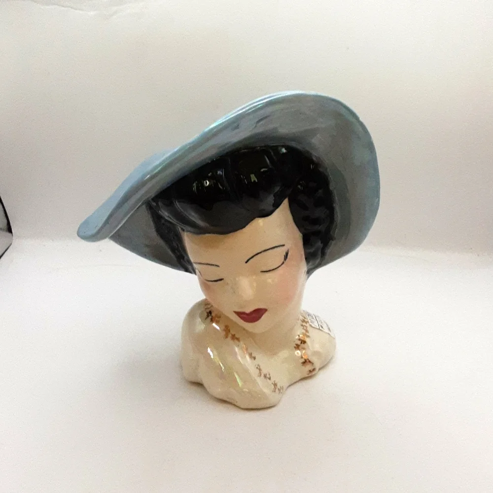 Vintage 1940s Glamour Lady Head Vase Planter 7" X 6.5"